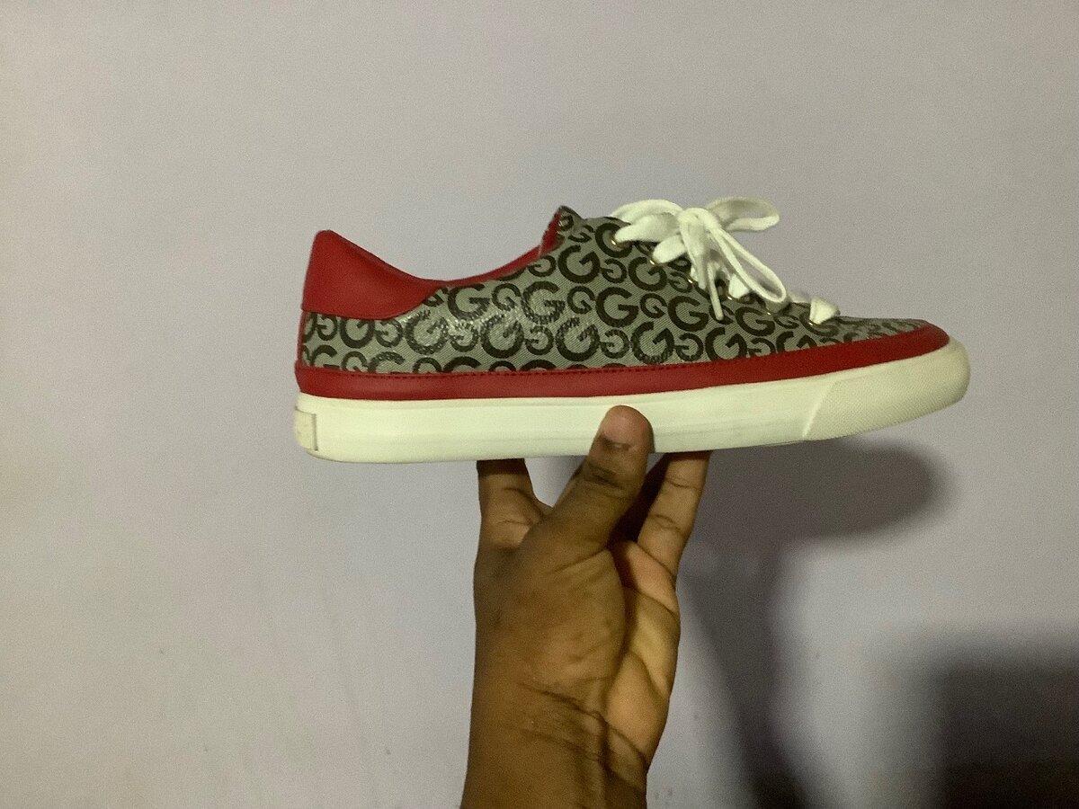 Sneakers 5