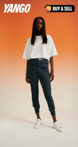 Pantalons noirs élégants en cuir