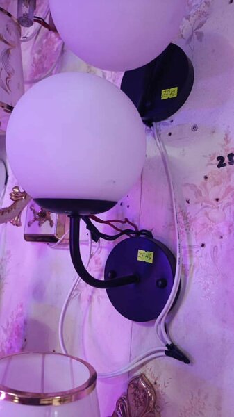 Inside corner light