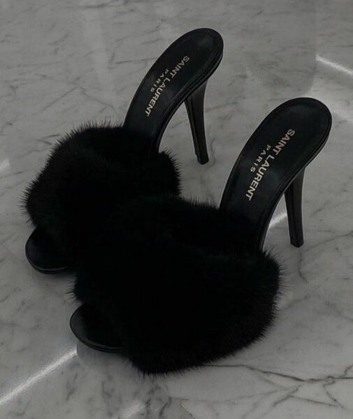HEELS
