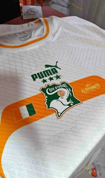 Maillot Côte d'Ivoire version pro max 3 étoiles