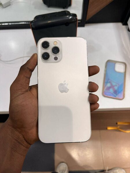 iPhone 12 Pro Max