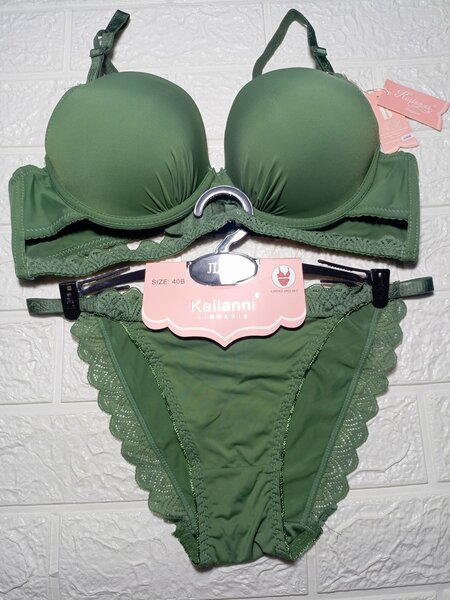 Lingerie vert