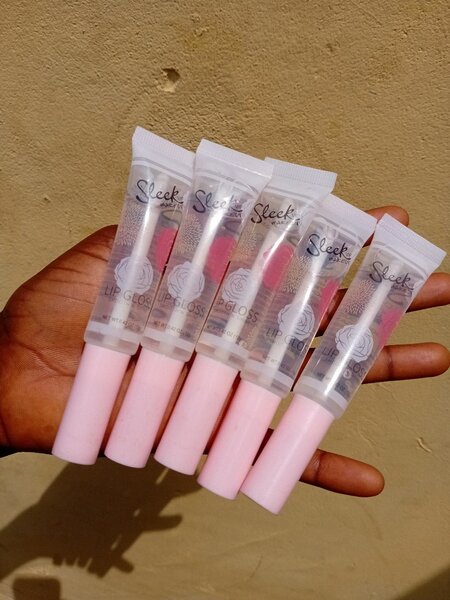 Sleek Lipgloss