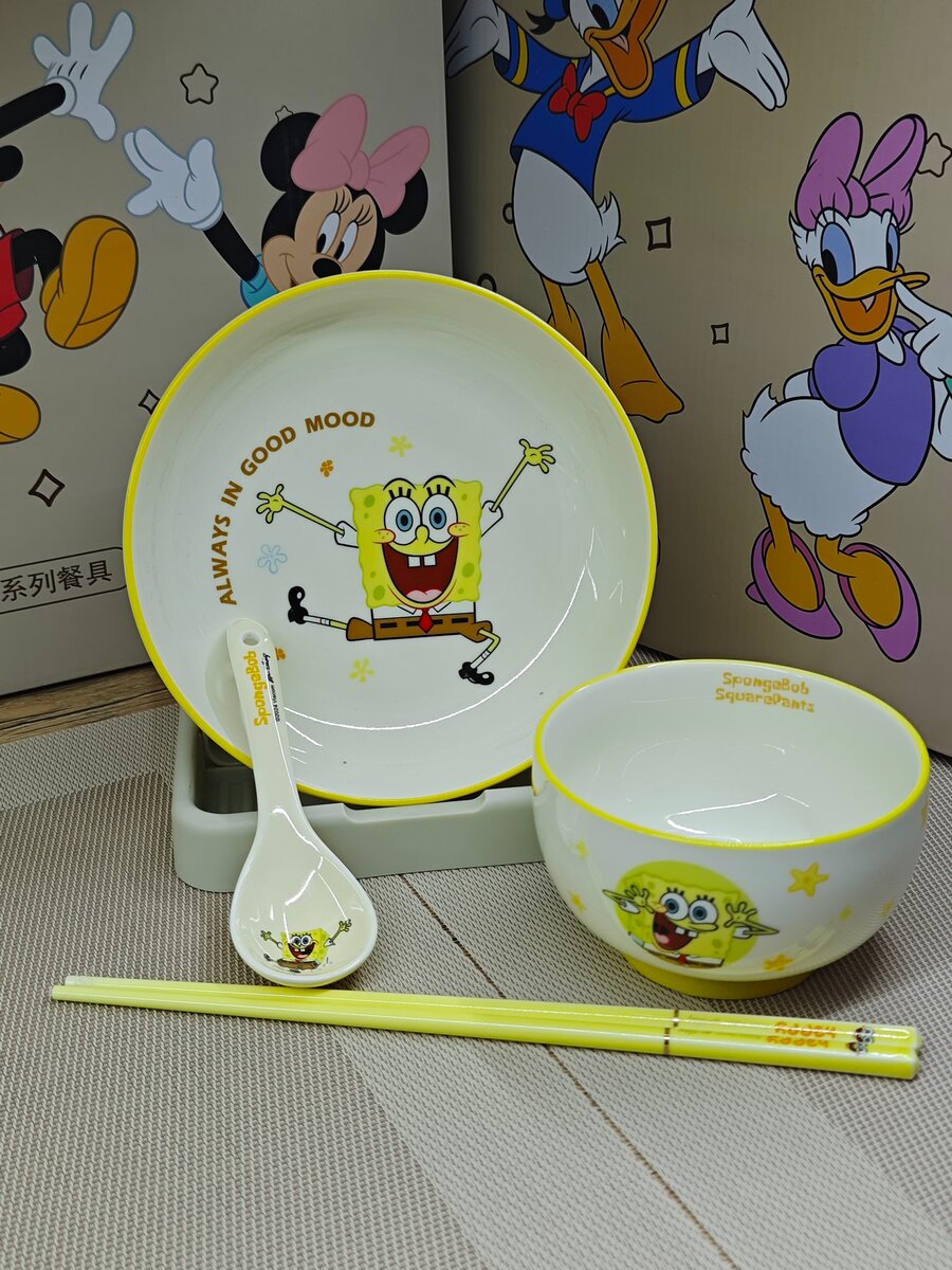 Детская посуда с Disney