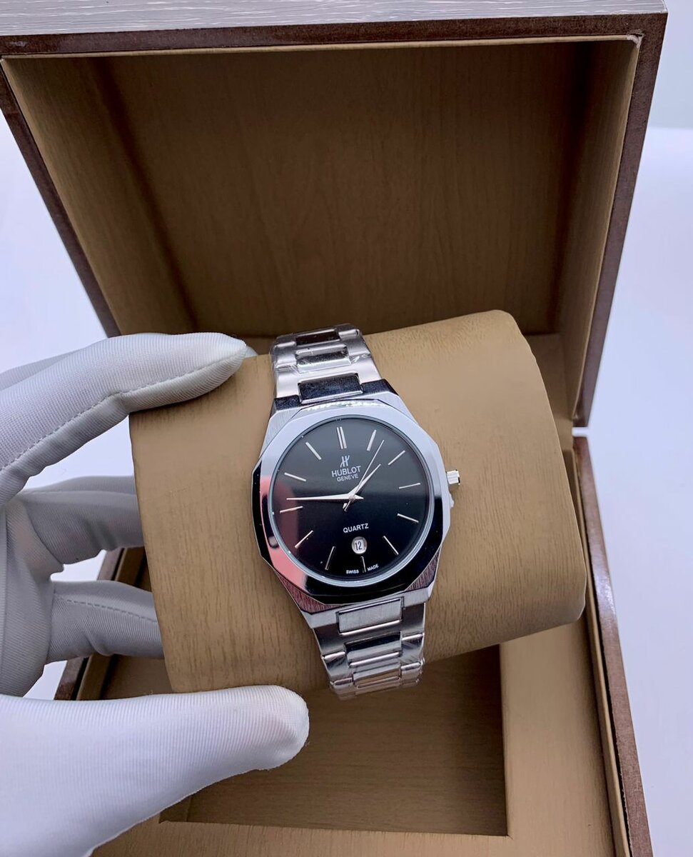 Montre homme élégante en acier