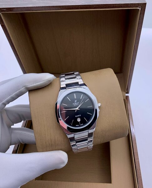 Montre homme élégante en acier