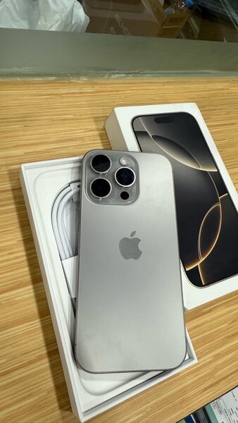 iPhone 16 pro Max prix : 690.000f