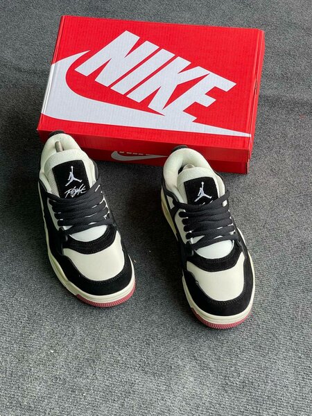 NIKE BASKETS