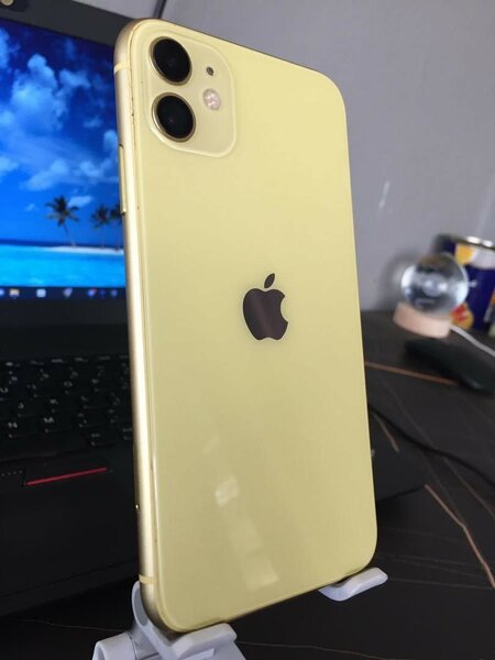 iPhone 11