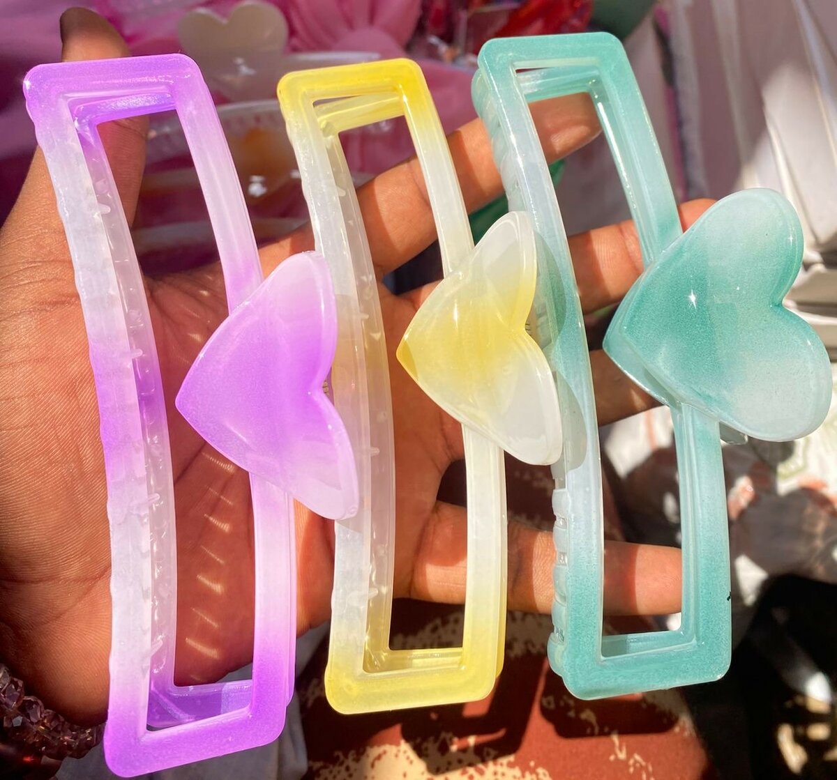 Claw clips