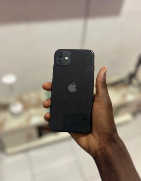 iPhone 11