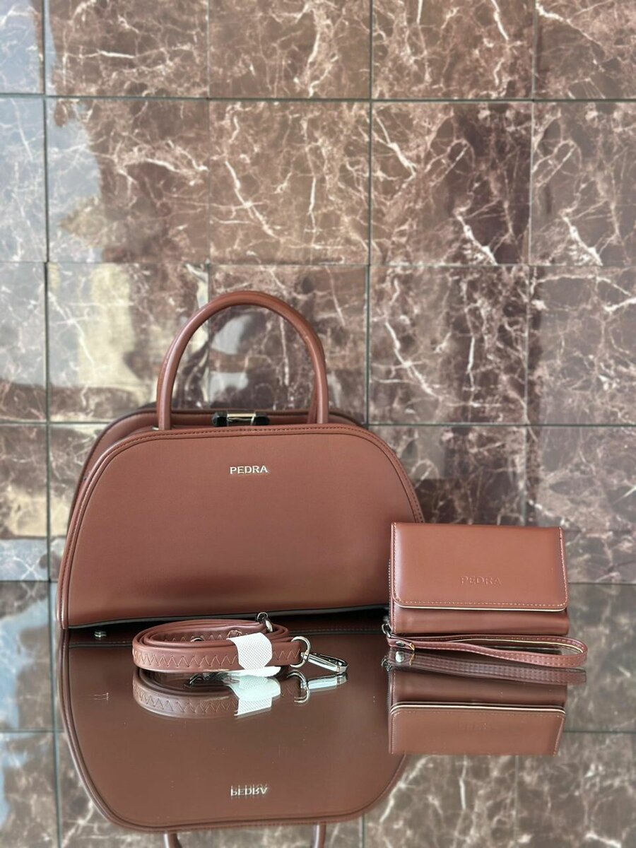 Bag with purse