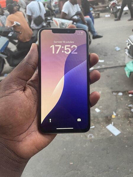 iPhone XS
