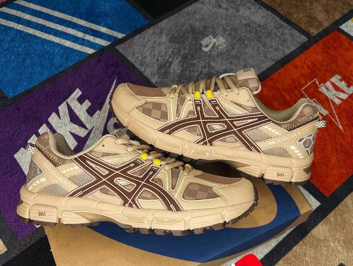 ASICS SNEAKER