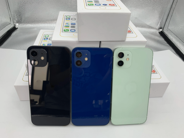 Smartphones élégants variés