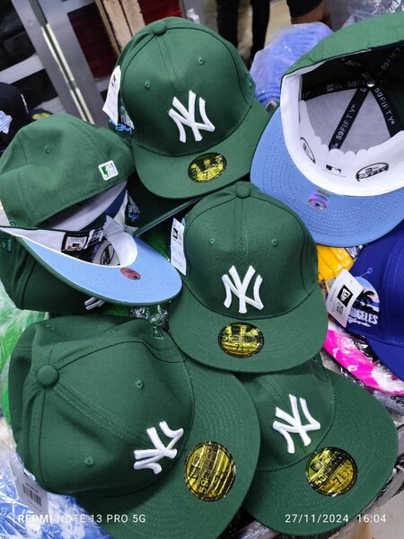 Fitted capes