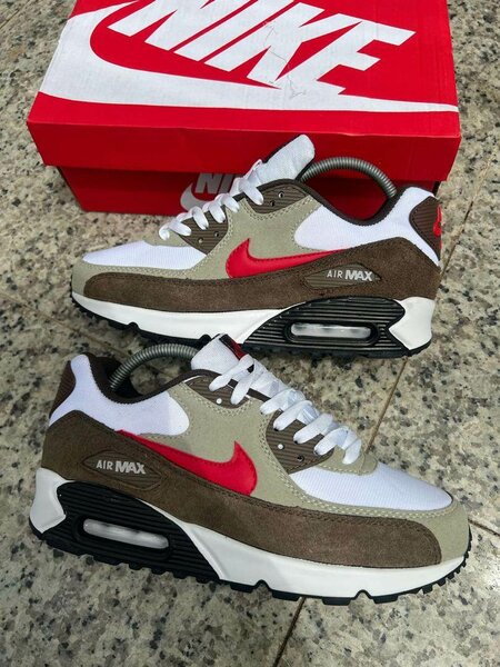 NIKE AIR
