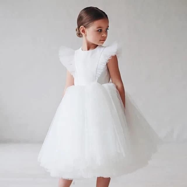 White bouffant dress for a girl 