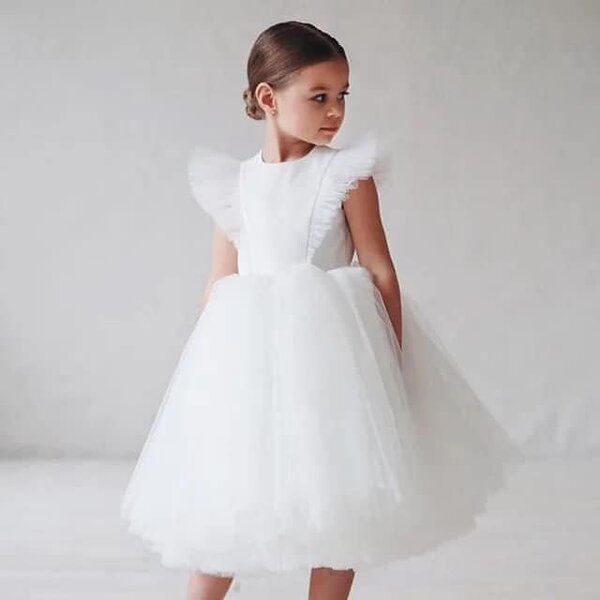 White bouffant dress for a girl 