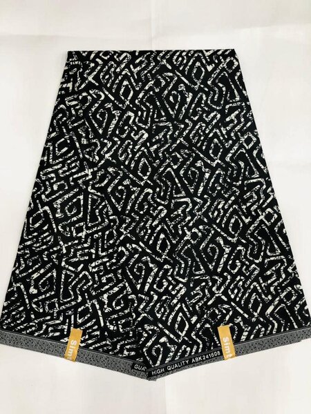 Polyester fabric with print