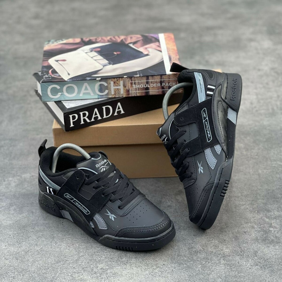 REEBOK CLASSIC