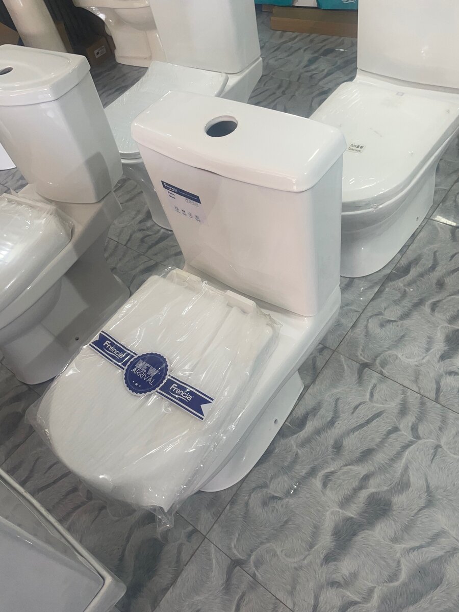 SLIM CISTERN WC