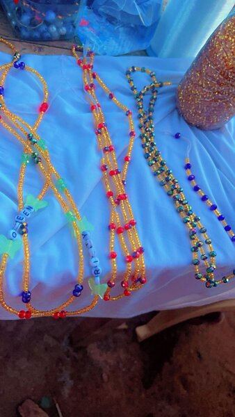 Waist beads