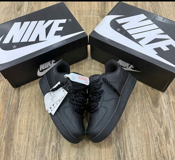 Air force noir gros lacet