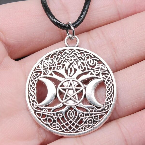 Mens necklace