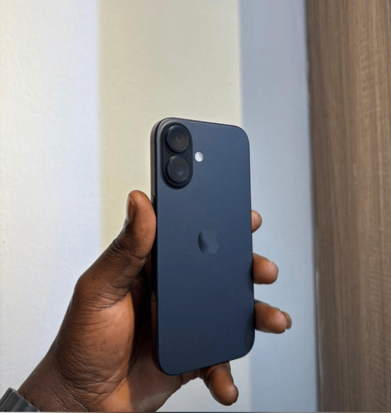 IPHONE 16