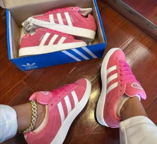 Adidas campus