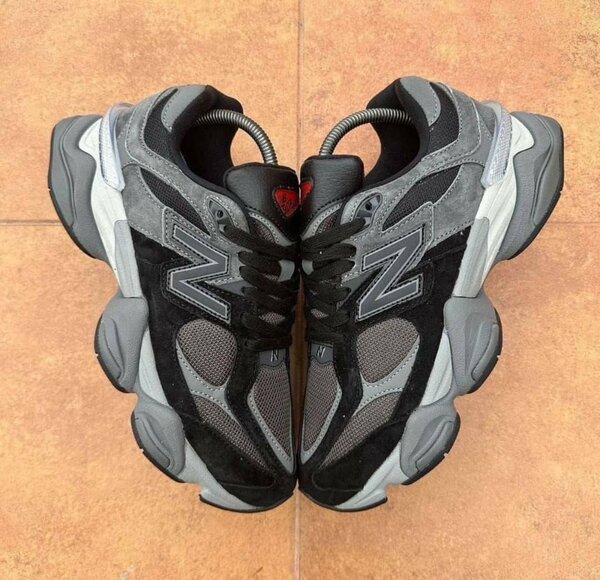 NEW BALANCE CLASSIC