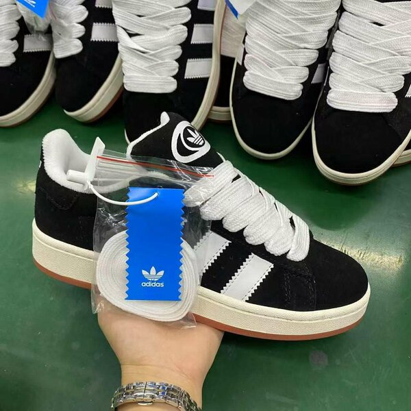 Sneakers classiques en daim