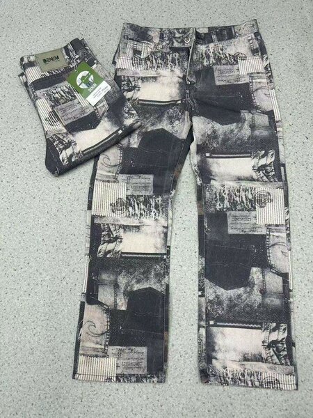 Baggy jeans