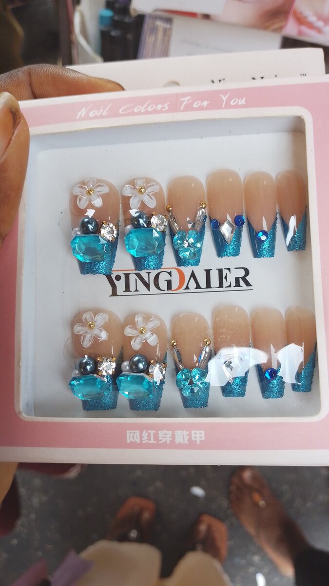 Press-on nails