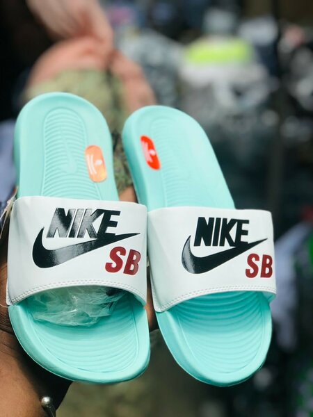 Nike SB1