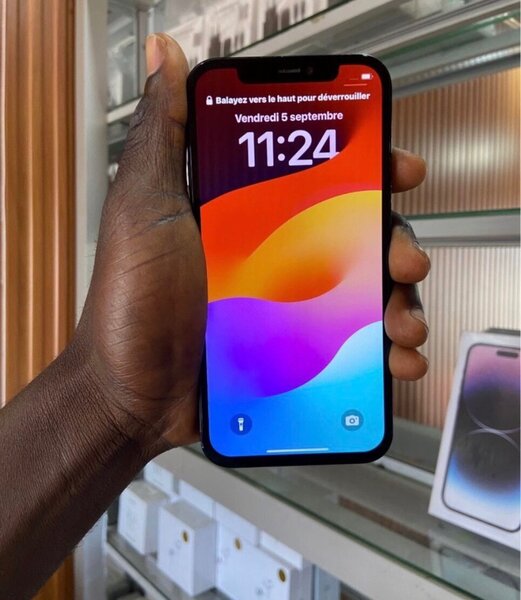 iPhone 12sim moderne 128Gonoir