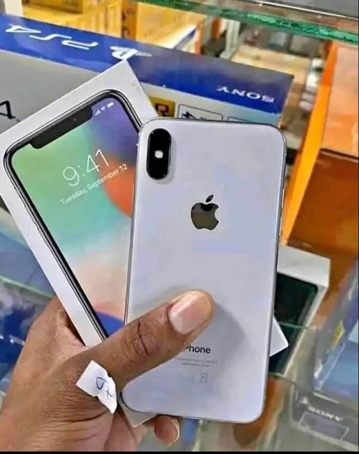 iPhone avec boîte d'origine