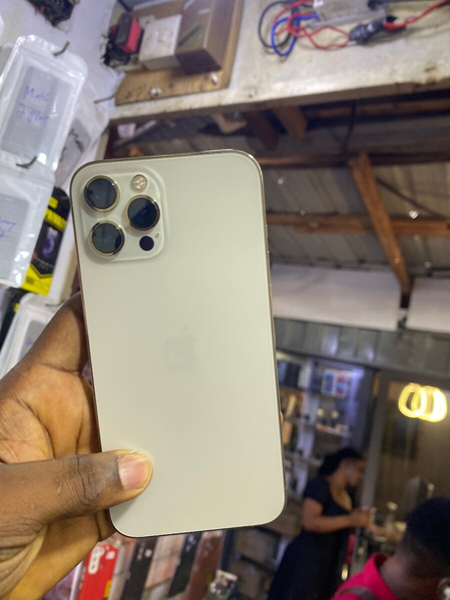 iPhone 12 promax