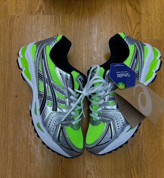 ASICS SNEAKER