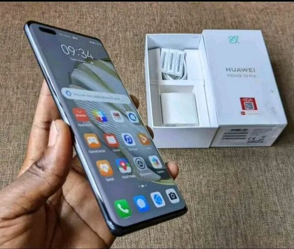 Huawei Nova 10 Pro Smartphone