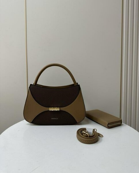 Ladies handbag