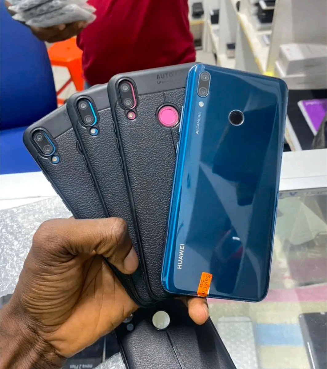 HUAWEI Y9