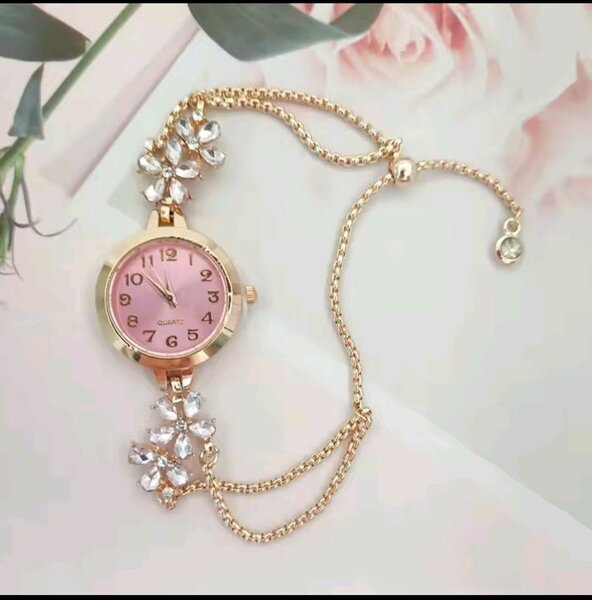 Montre bracelet élégante femme