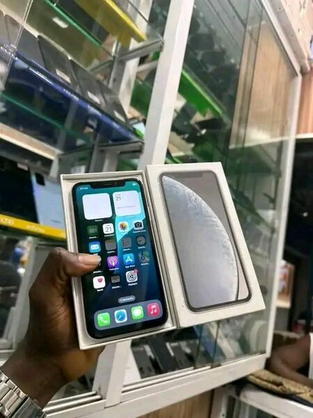 iPhone Blanc 128Go