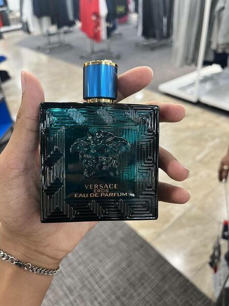 VERSACE