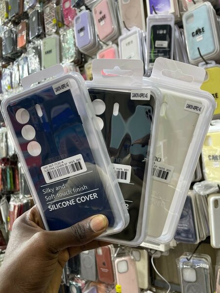 Coques Silicone camon 40 pro