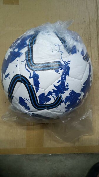 Ballon de football résistant