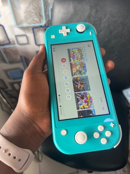 Nintendo switch Light